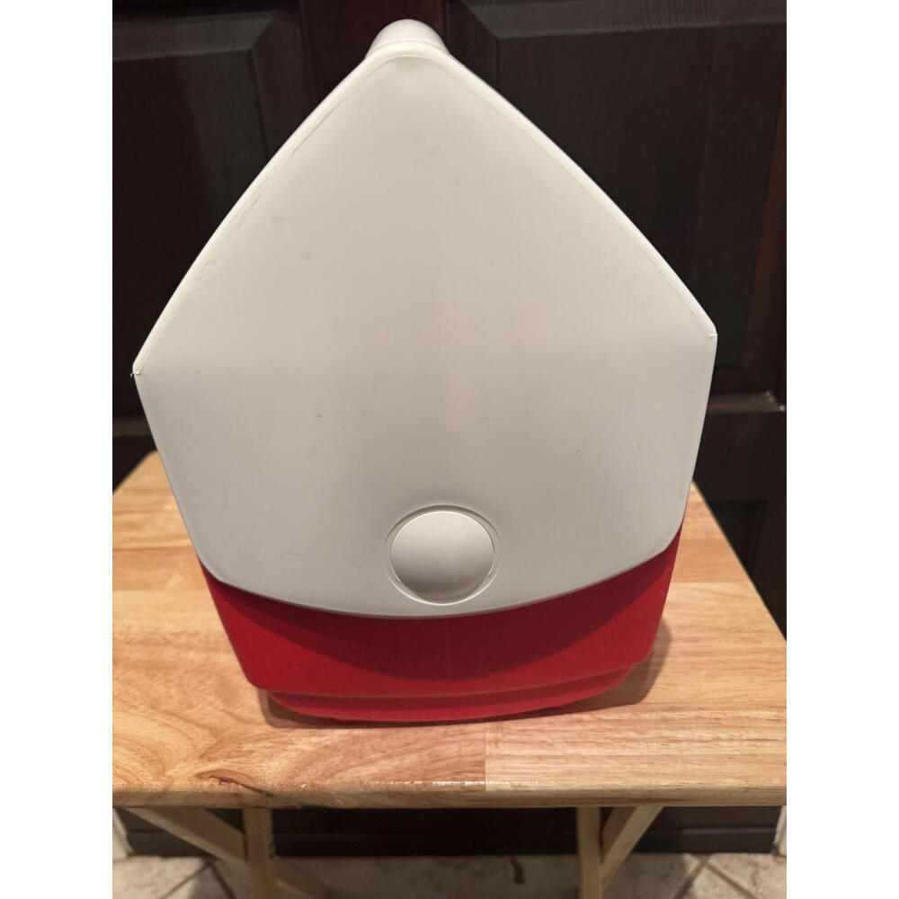 Igloo Playmate Personal Cooler - Red and White - Picture 3 of 5